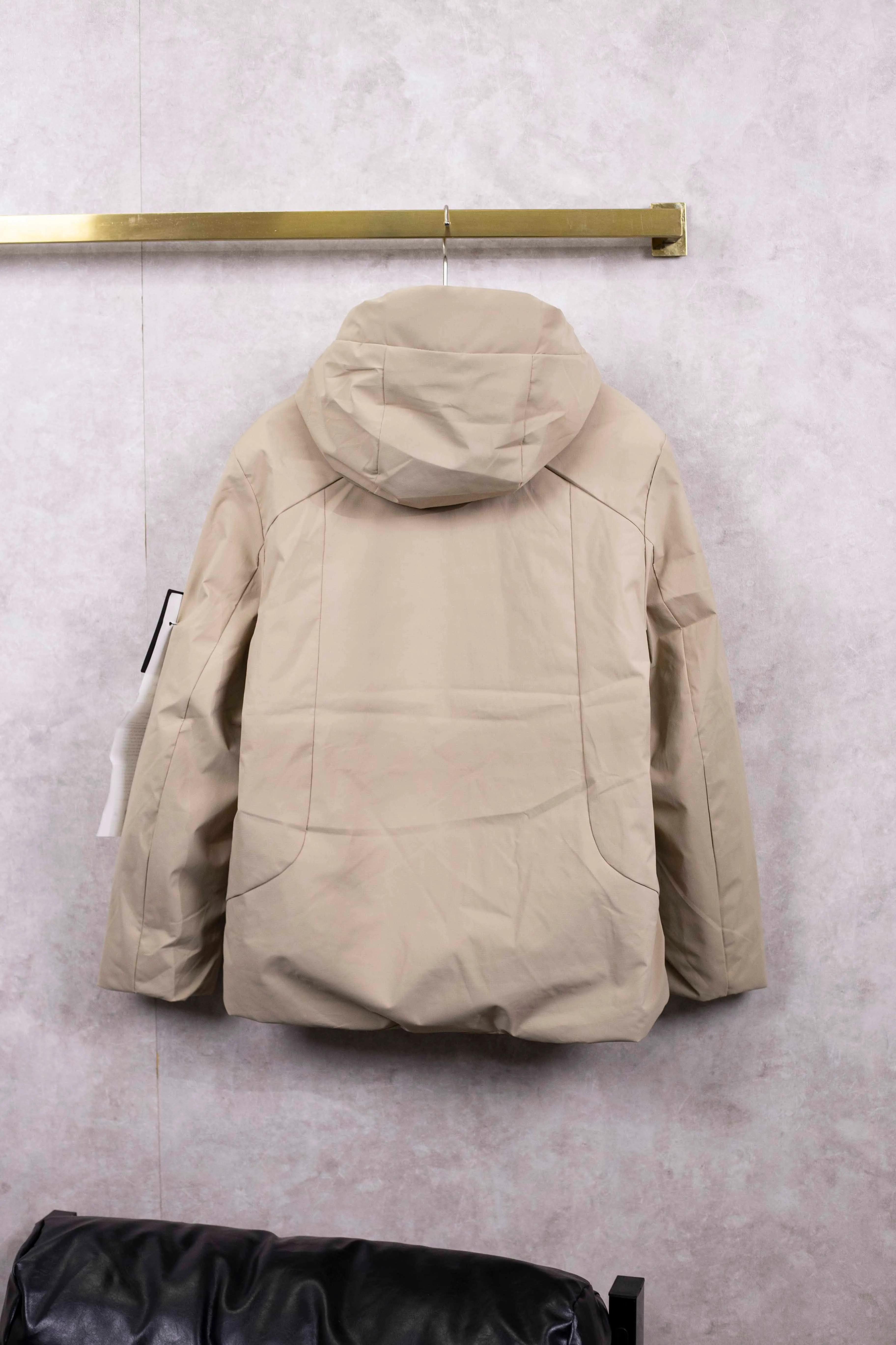 Actual photo of beige brown details # P390
